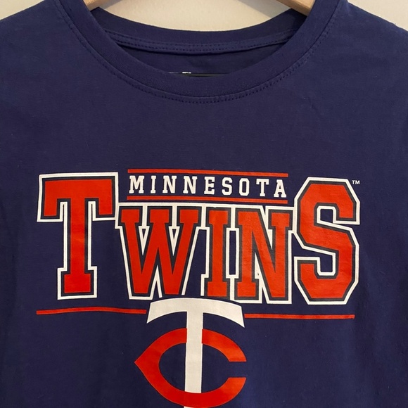 NWT Unisex Officially Licensed Minnesota Twin's Short Sleeve Tee LARGE (12/14) - Picture 2 of 5